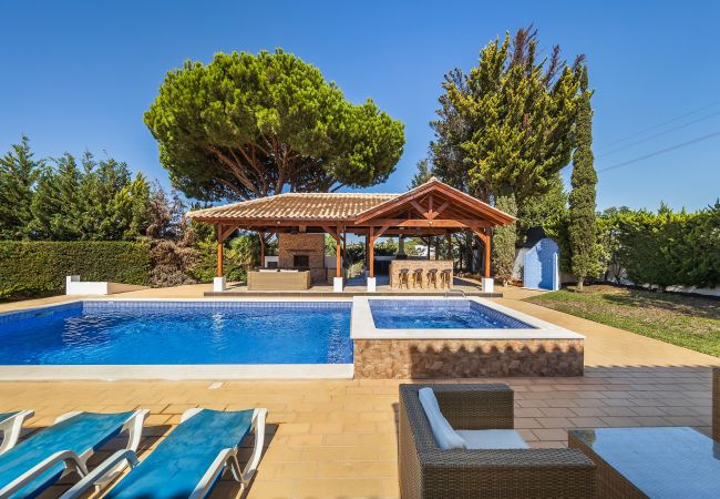 Villa in Albufeira - Villa Cambria by OCvillas  Villa in Albufeira - Villa Cambria by OCvillas