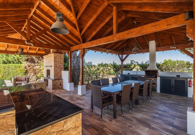 Villa in Albufeira - Villa Cambria by OCvillas  Villa in Albufeira - Villa Cambria by OCvillas