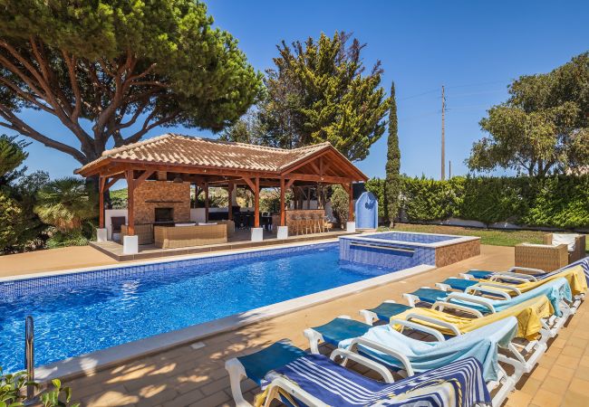Villa in Albufeira - Villa Cambria by OCvillas  Villa in Albufeira - Villa Cambria by OCvillas
