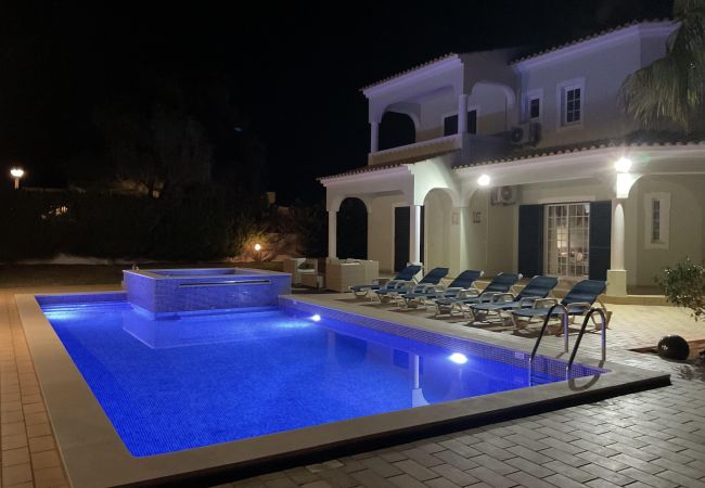 Villa in Albufeira - Villa Cambria by OCvillas  Villa in Albufeira - Villa Cambria by OCvillas