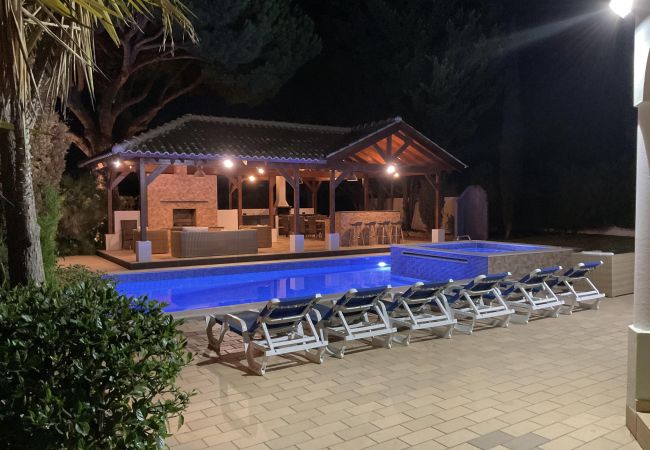 Villa in Albufeira - Villa Cambria by OCvillas  Villa in Albufeira - Villa Cambria by OCvillas