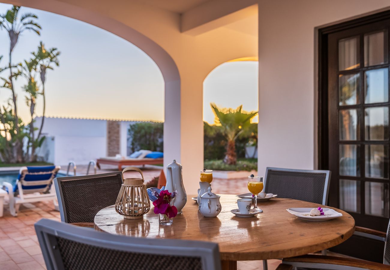 Apartment in Albufeira - Flat Cacto OCV - Pool & Private Parking