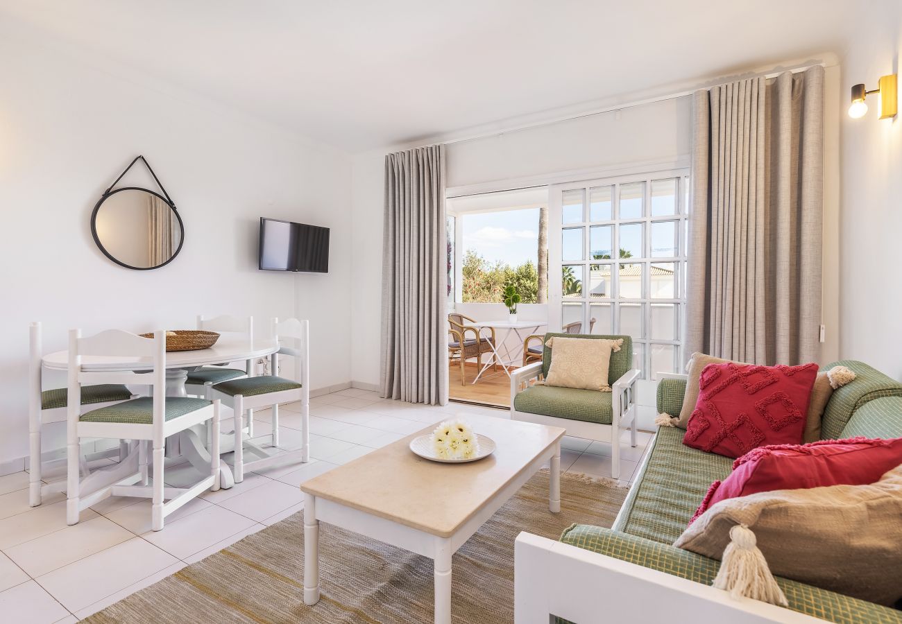 Apartment in Albufeira - Flat Dalia OCV - Pool & Private Parking