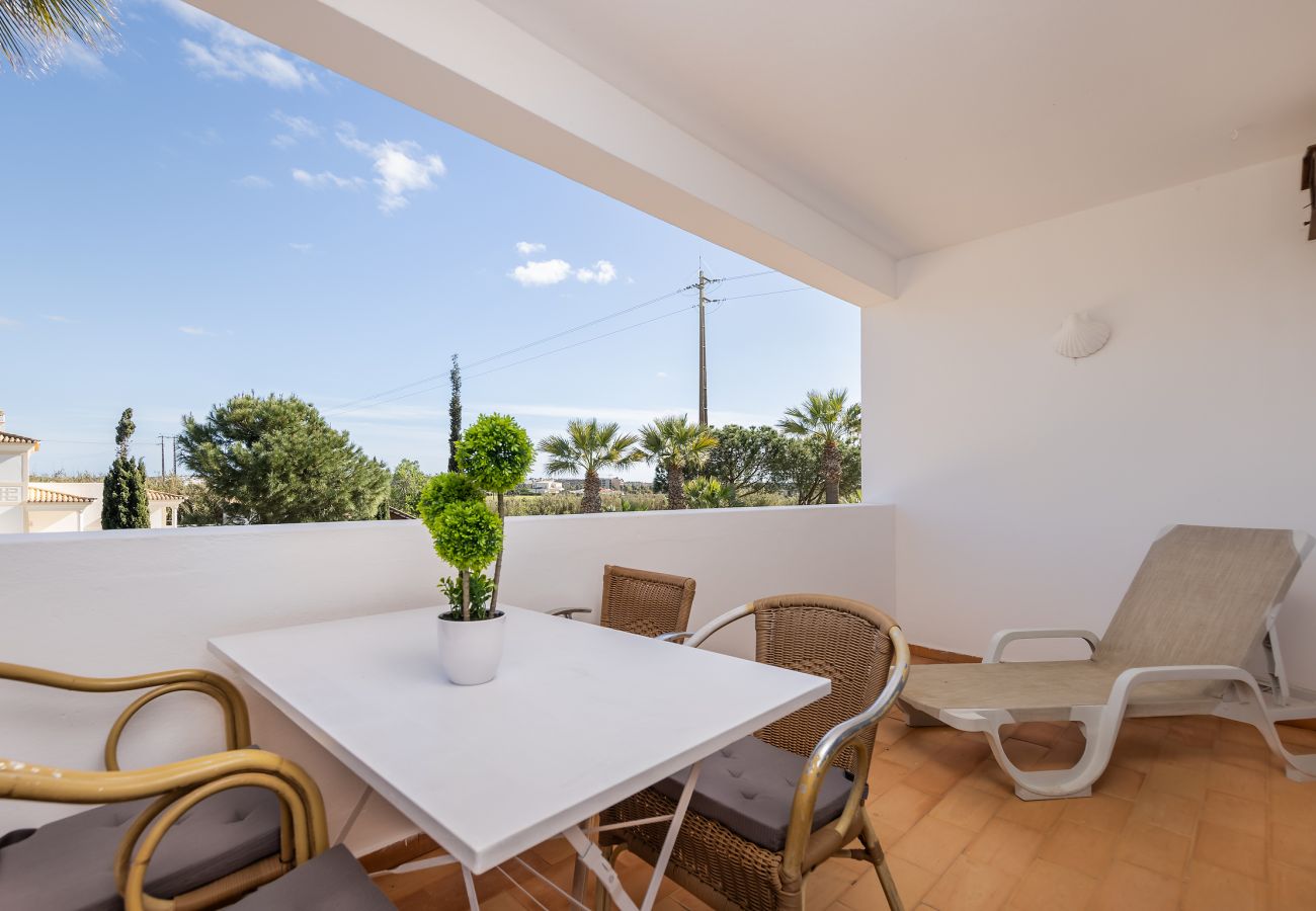 Apartment in Albufeira - Flat Dalia OCV - Pool & Private Parking