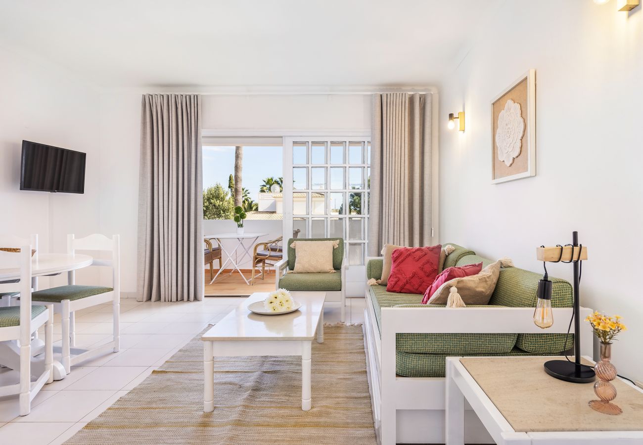 Apartment in Albufeira - Flat Dalia OCV - Pool & Private Parking