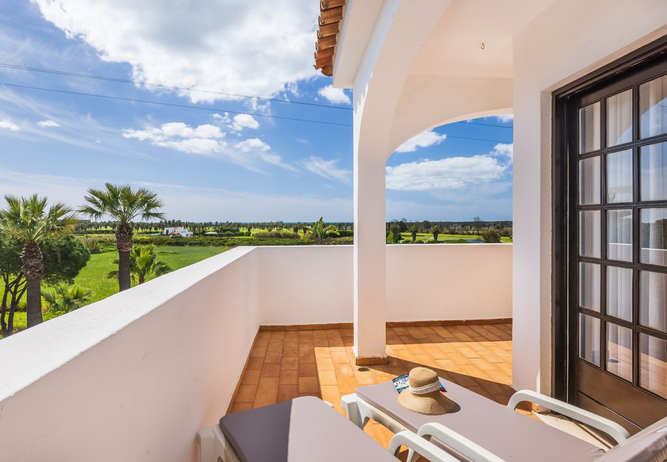 Apartment in Albufeira - Flat Flor de Lis OCV - Pool & Private Parking