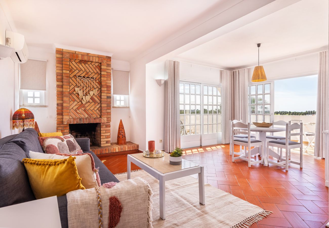 Apartment in Albufeira - Flat Flor de Lis OCV - Pool & Private Parking
