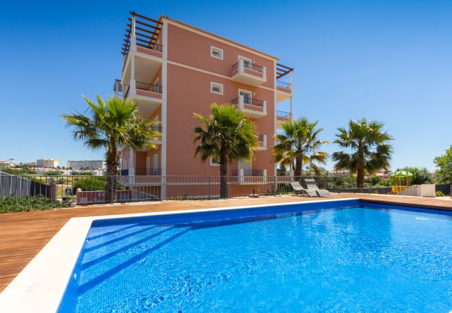Apartment in Albufeira - Apt. Deluxe OCV - Pool & Albufeira View