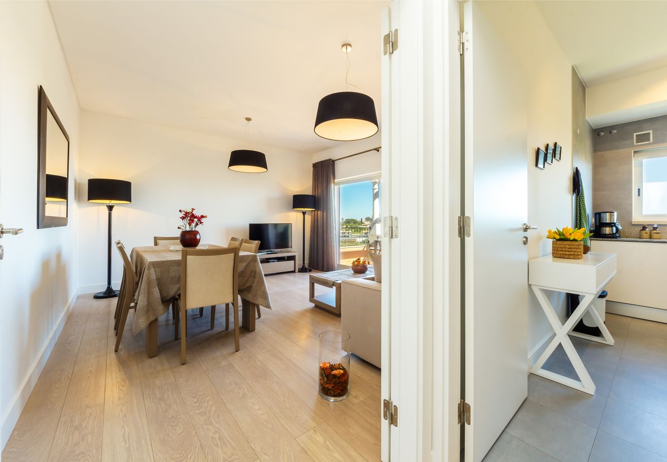 Apartment in Albufeira - Apt. Deluxe OCV - Pool & Albufeira View