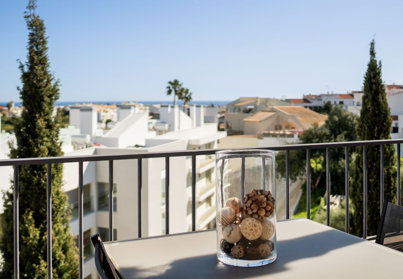 Apartment in Albufeira - Apt. Deluxe OCV - Pool & Albufeira View