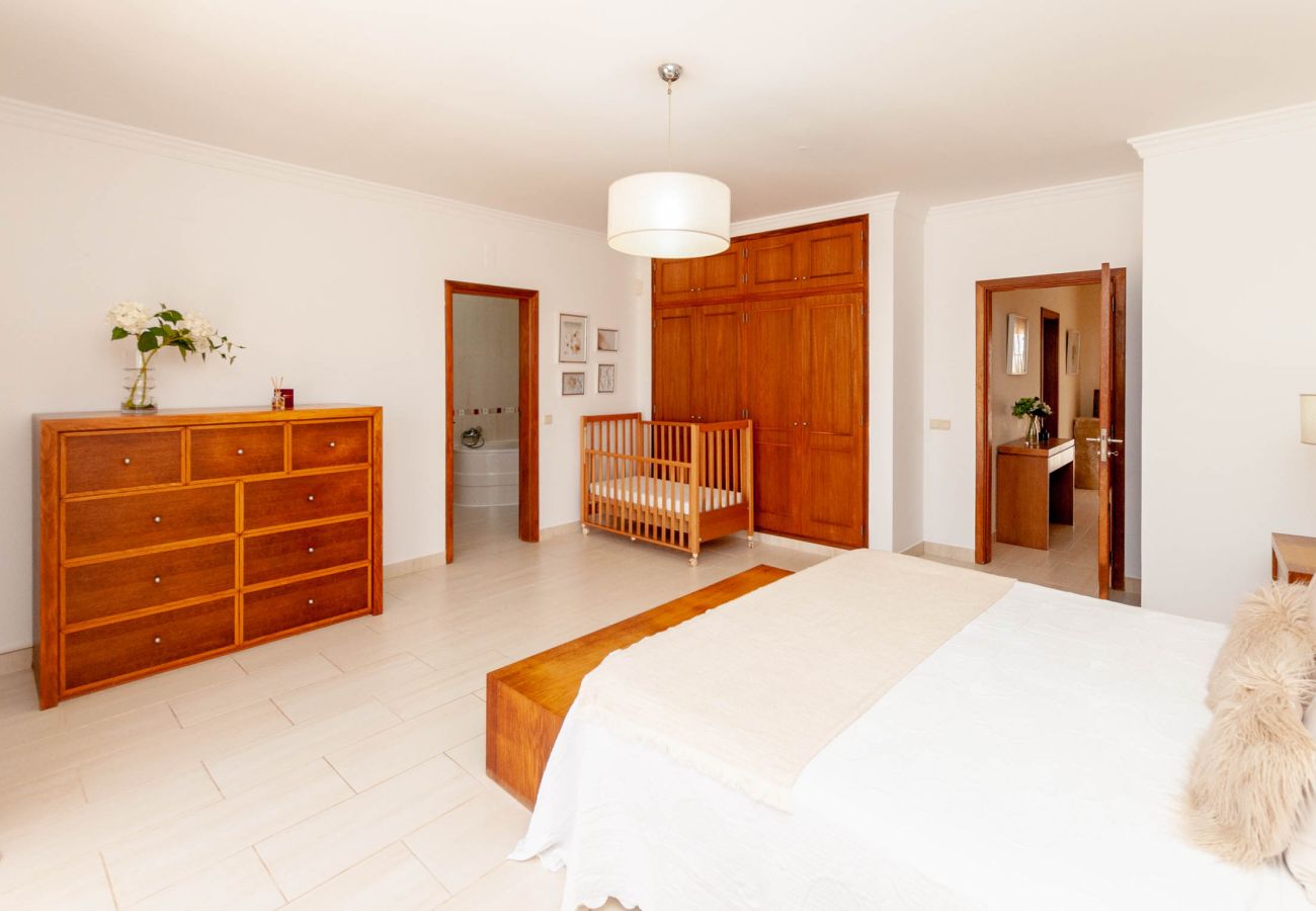 Villa in Albufeira - Villa Perola OCV -  Private Pool - Quiet location