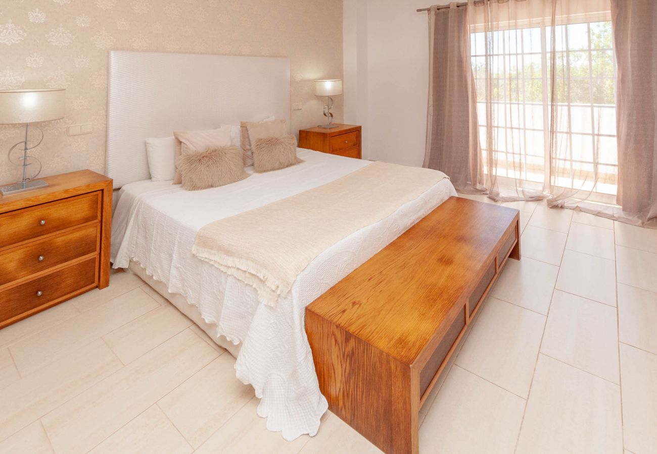 Villa in Albufeira - Villa Perola OCV -  Private Pool - Quiet location