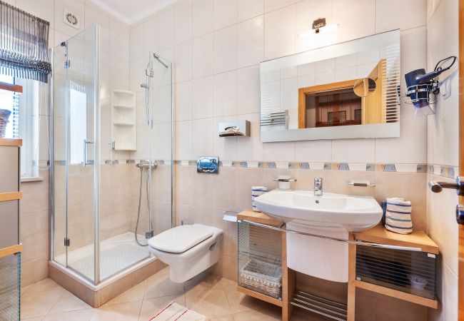 Villa in Albufeira - Villa Sunflower OCV - Pool & Jacuzzi Villa in Albufeira - Villa Sunflower OCV - Pool & Jacuzzi