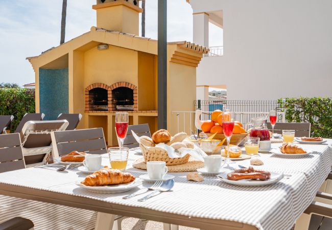 Villa in Albufeira - Casa da Praia - 5 min walk from Beach Villa in Albufeira - Casa da Praia - 5 min walk from Beach