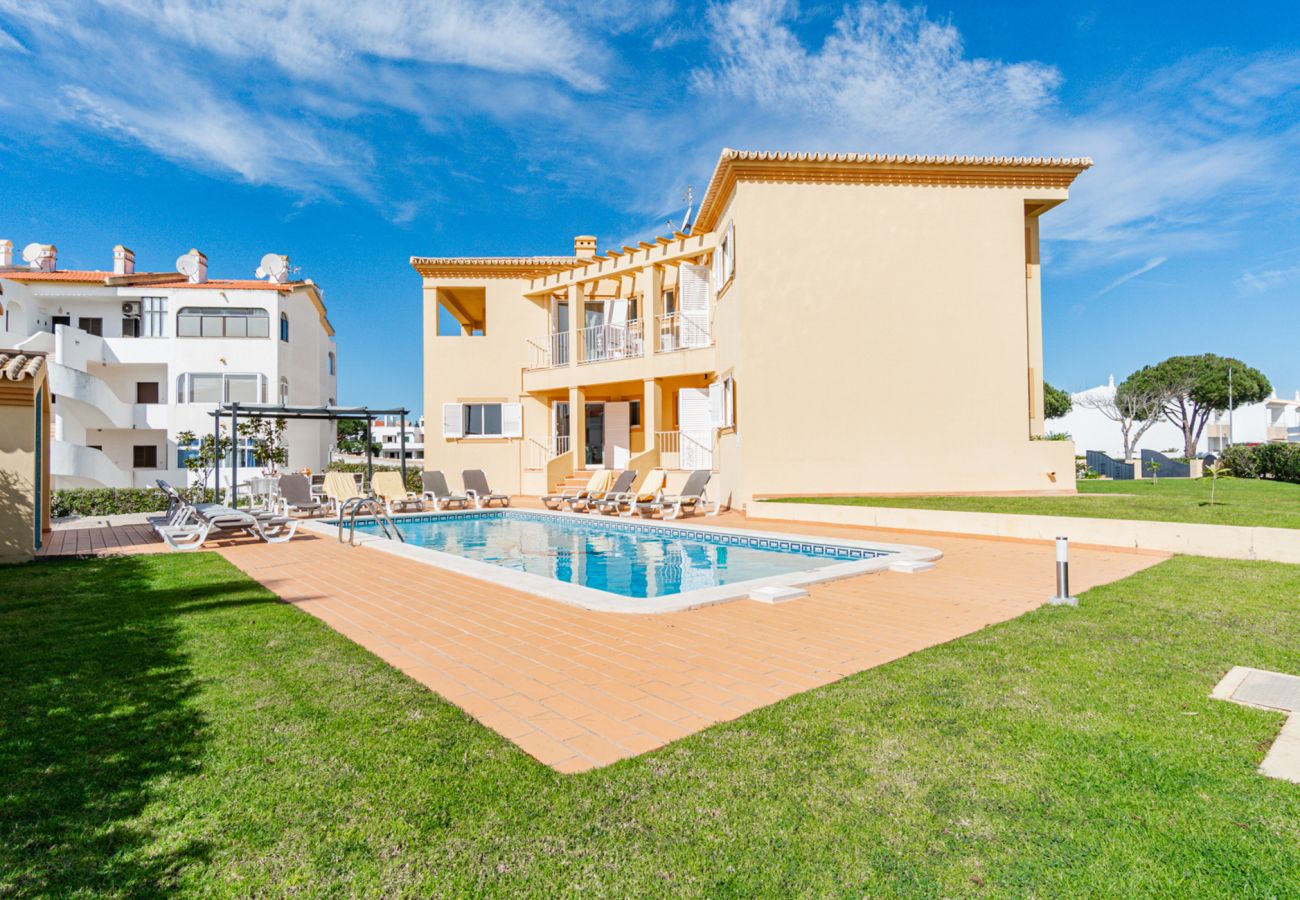 Villa in Albufeira - Casa da Praia - 5 min walk from Beach