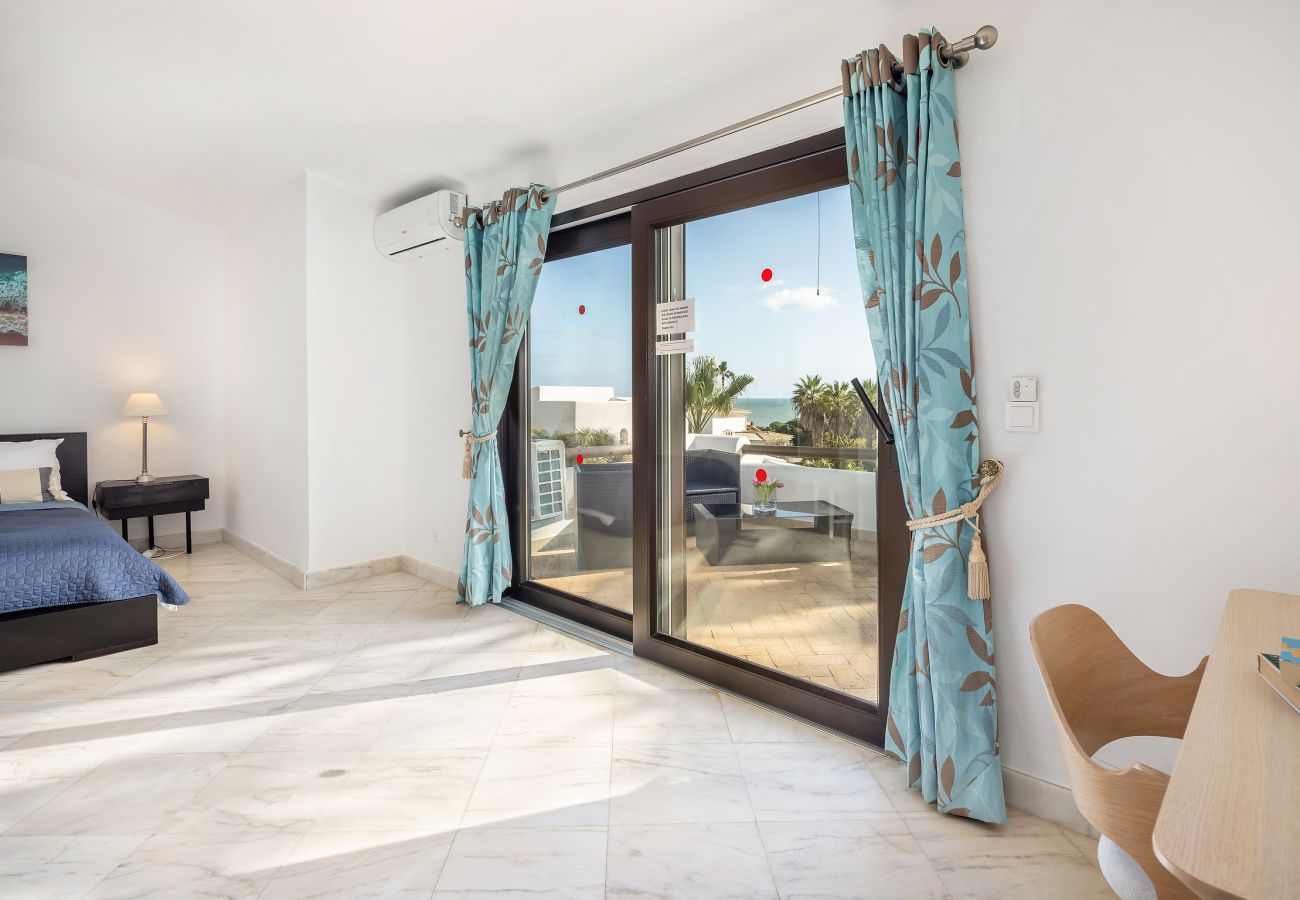 Villa in Albufeira - Villa Coral OCV - Private w/ pool Sao Rafael beach