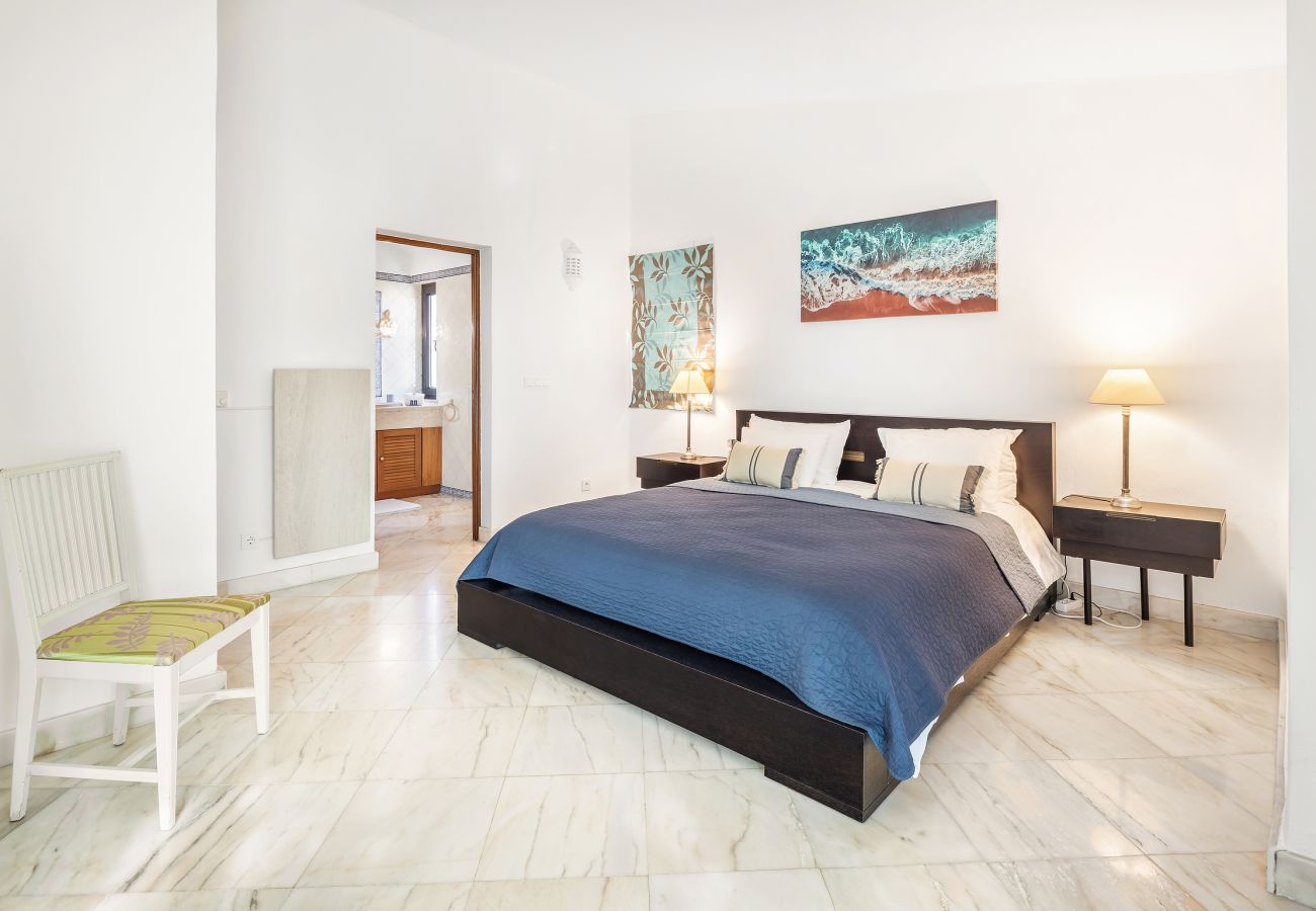 Villa in Albufeira - Villa Coral OCV - Private w/ pool Sao Rafael beach