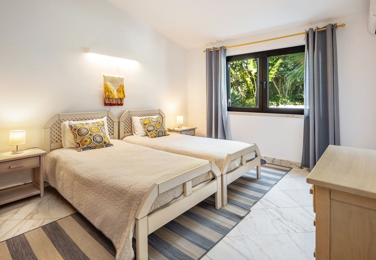 Villa in Albufeira - Villa Coral OCV - Private w/ pool Sao Rafael beach