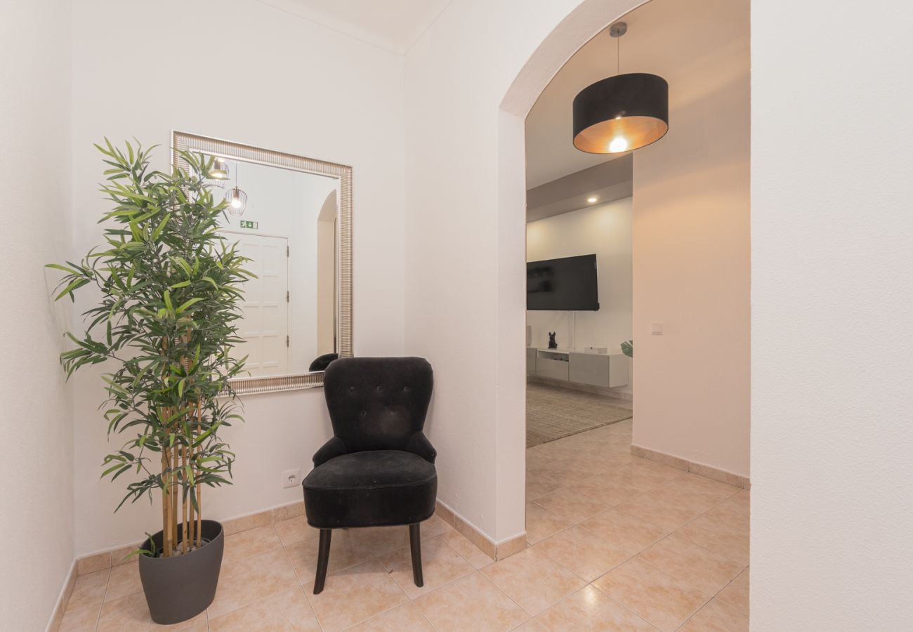 Apartment in Albufeira - Central Apartment - Rooftop pool