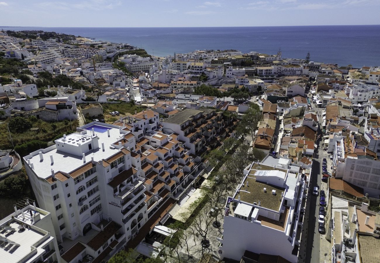 Apartment in Albufeira - Central Apartment - Rooftop pool
