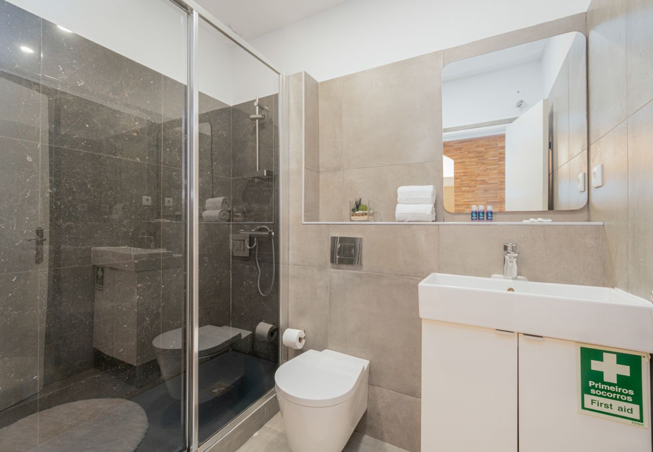 Apartment in Albufeira - Central Apartment - Rooftop pool