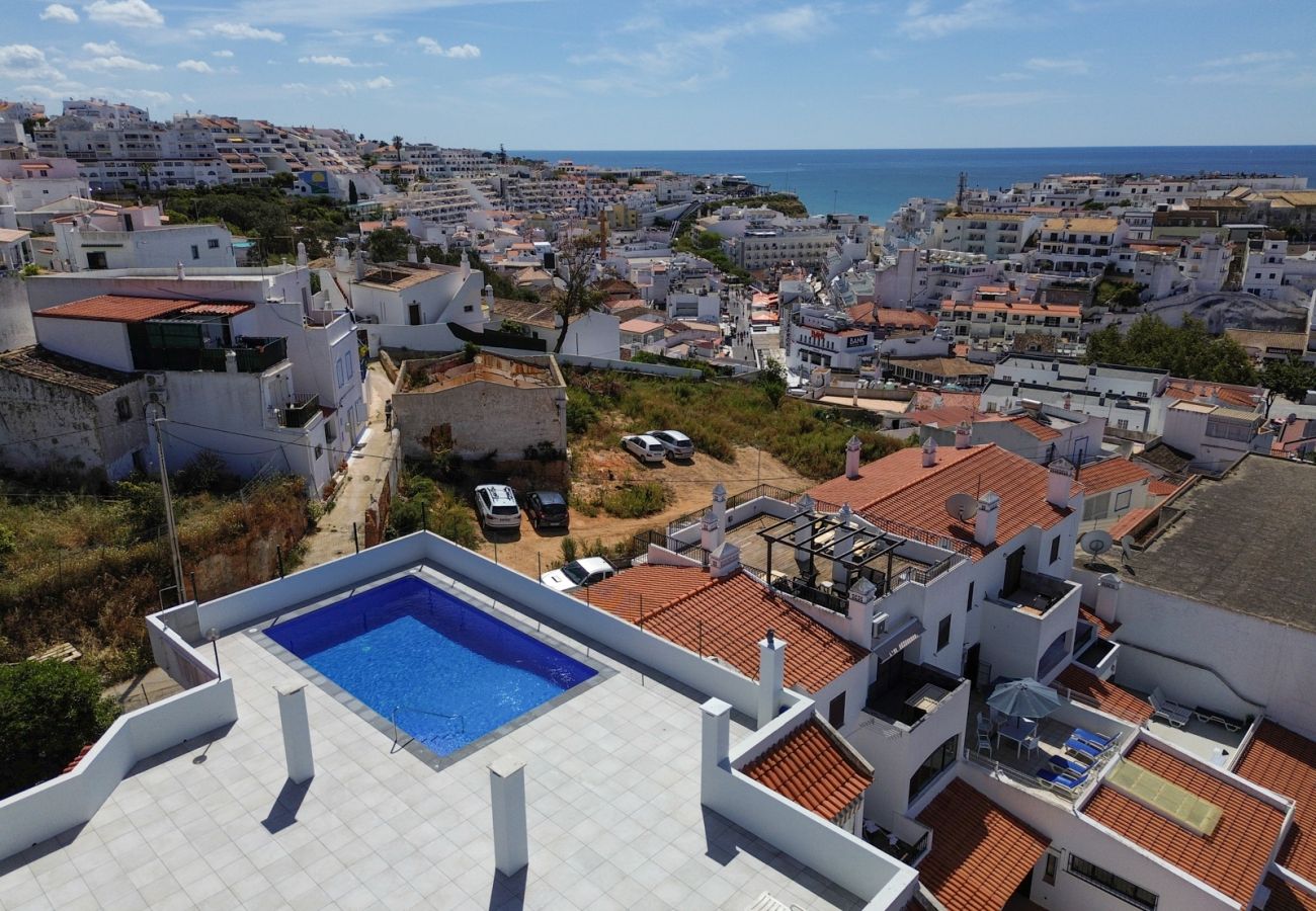Apartment in Albufeira - Central Apartment - Rooftop pool