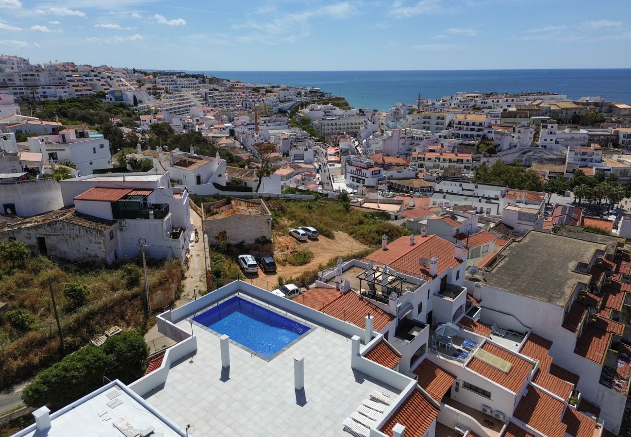 Apartment in Albufeira - Central Apartment - Rooftop pool