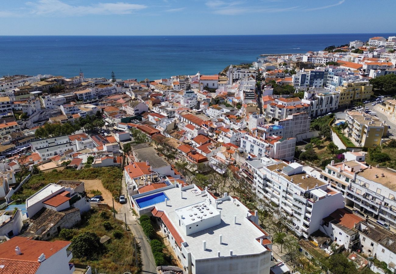 Apartment in Albufeira - Central Apartment - Rooftop pool