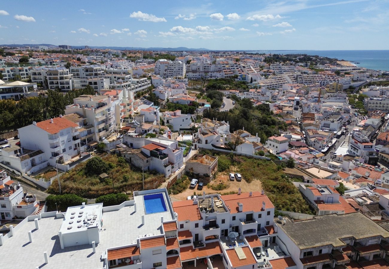 Apartment in Albufeira - Central Apartment - Rooftop pool