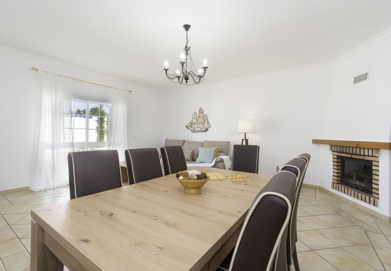 Villa in Albufeira - Villa Menina - Private Pool & Barbecue