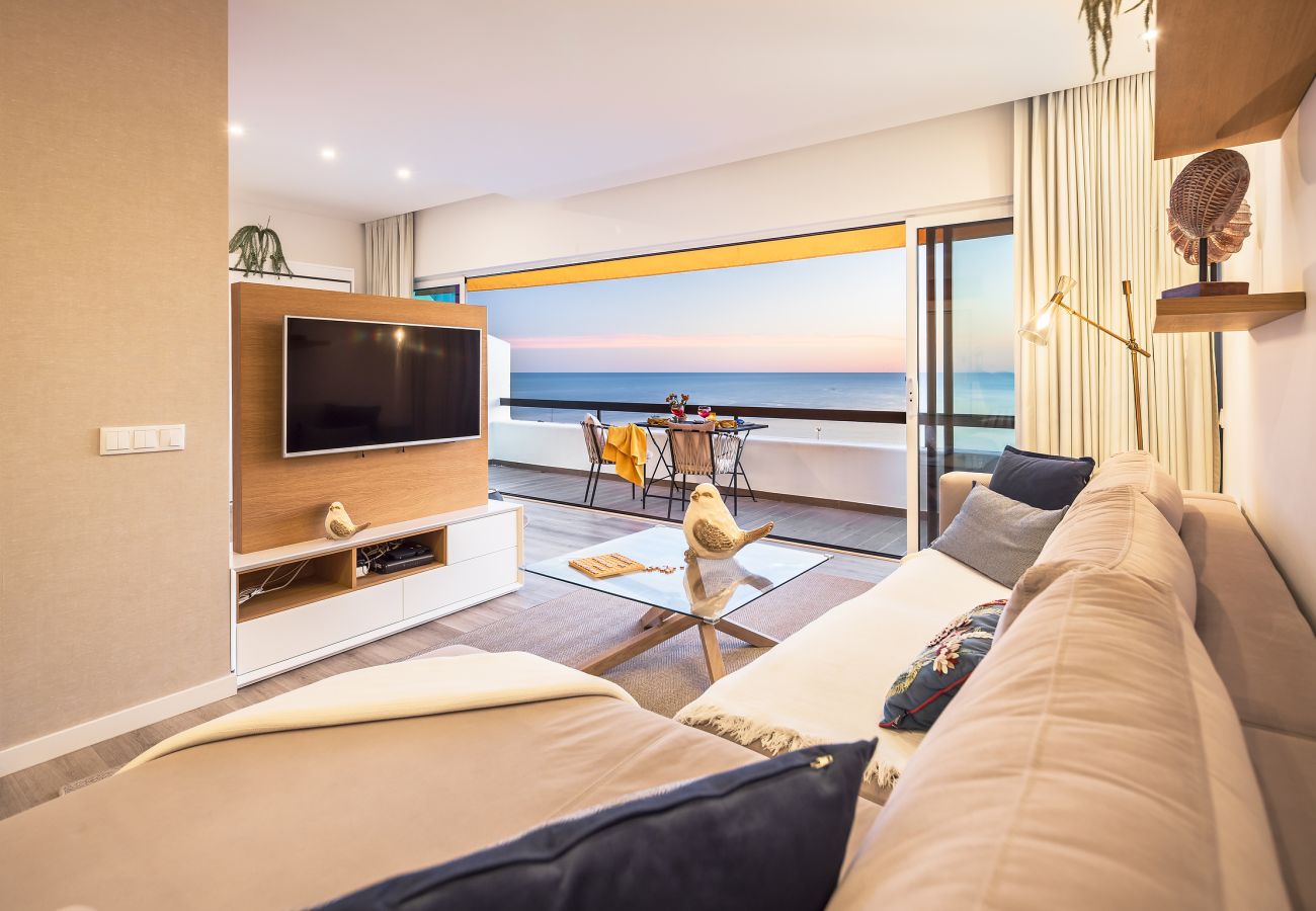 Apartment in Albufeira - Endless Blue Apt OCV - Beach Front, pool