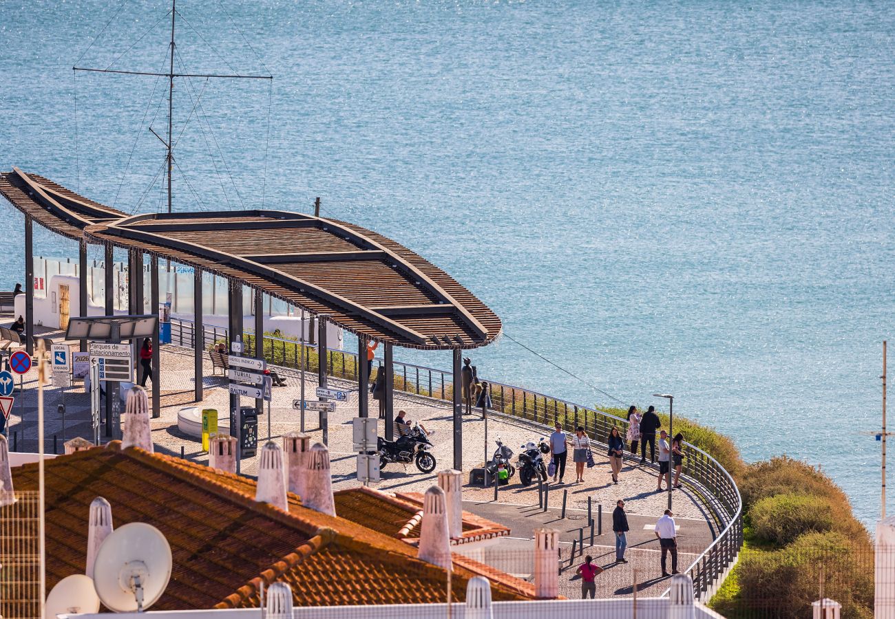 Apartment in Albufeira - Endless Blue Apt OCV - Beach Front, pool