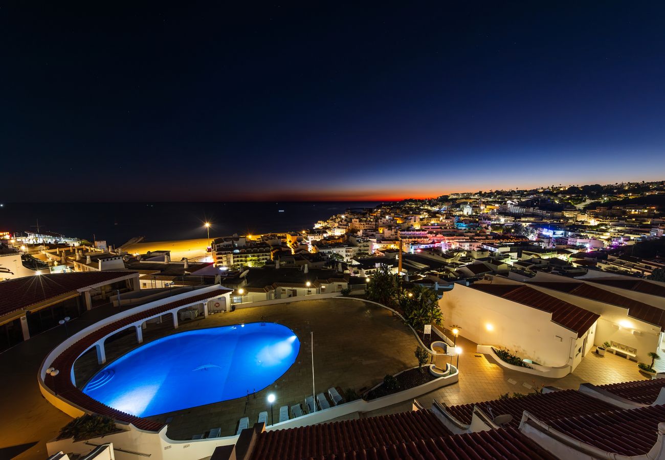 Apartment in Albufeira - Endless Blue Apt OCV - Beach Front, pool