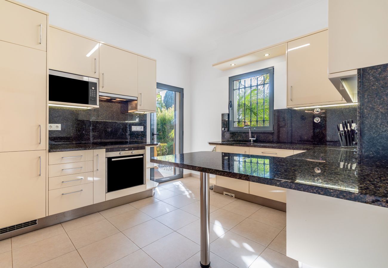 Villa in Albufeira - Villa Harmonie OCV- Comfort and Relax Location