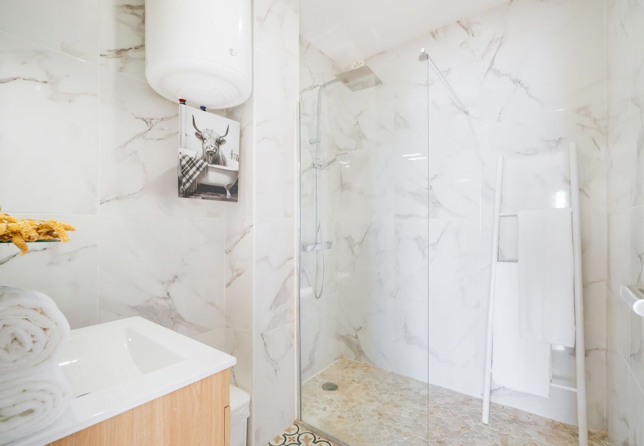 Apartment in Albufeira - Boat Apt OCV – 100m from beach, with pool