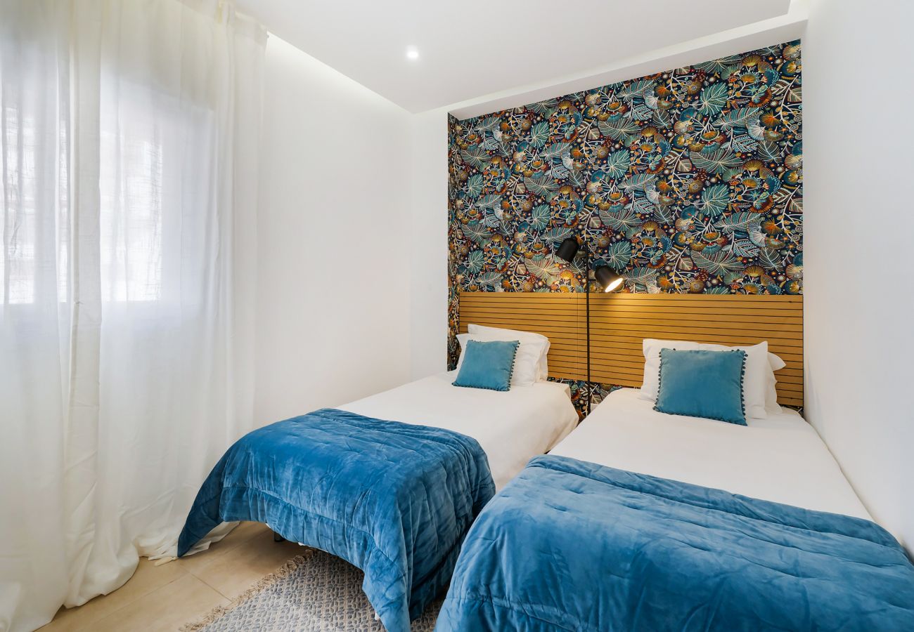 Apartment in Albufeira - Boat Apt OCV – 100m from beach, with pool