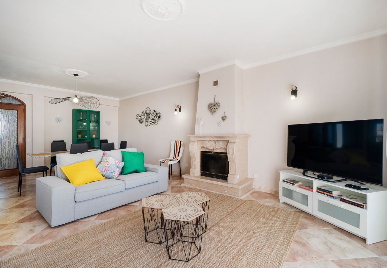 Villa in Albufeira - Villa Umbelina OCV - 5min Arrifes Beach - Games Room