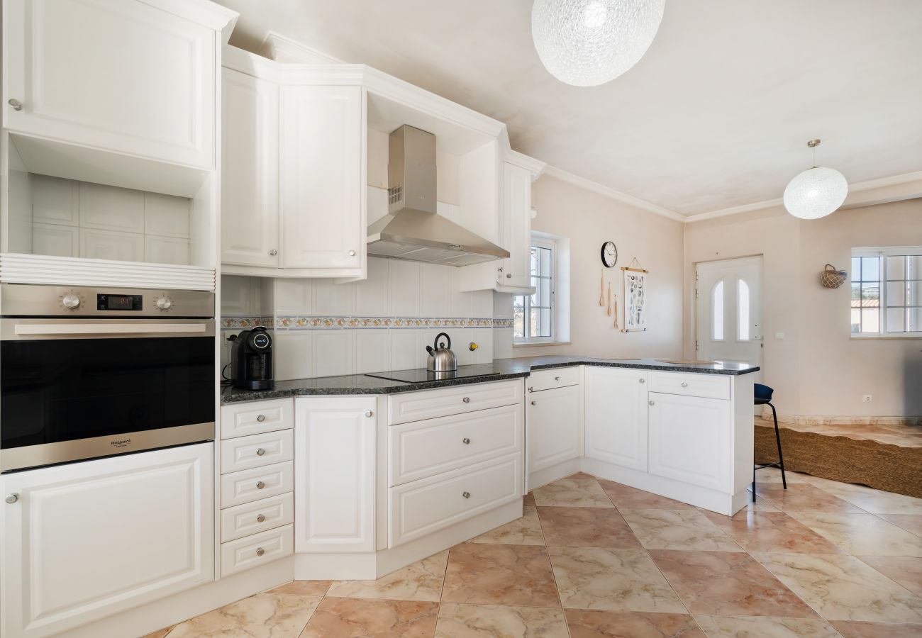 Villa in Albufeira - Villa Umbelina OCV - 5min Arrifes Beach - Games Room