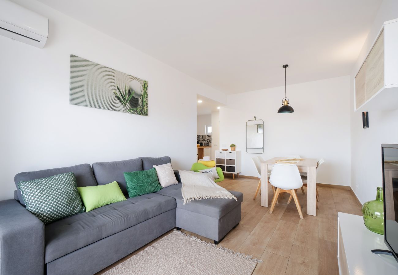 Apartment in Albufeira - Boat Apt OCV – 100m from the Beach with Pool