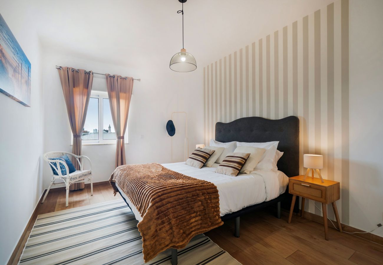 Apartment in Albufeira - Boat Apt OCV – 100m from the Beach with Pool