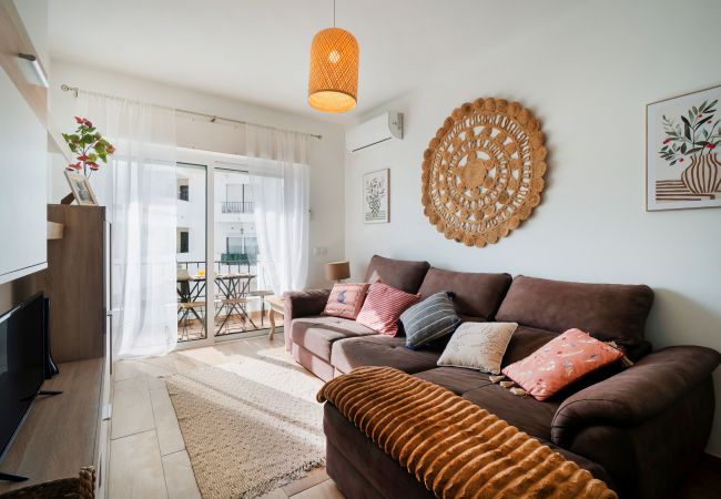 Apartment in Albufeira - Boat 3 Apt OCV – Steps from beach (100m) and Pool