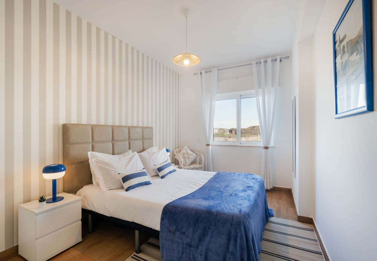 Apartment in Albufeira - Boat Apt OCV – 100m from beach, with pool