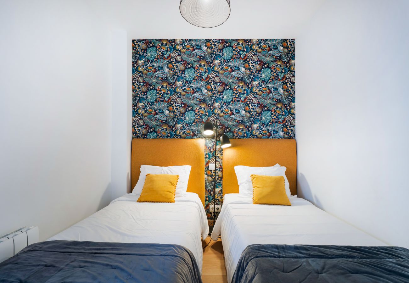 Apartment in Albufeira - Boat 2 Apt OCV – 100m from the Beach with Pool