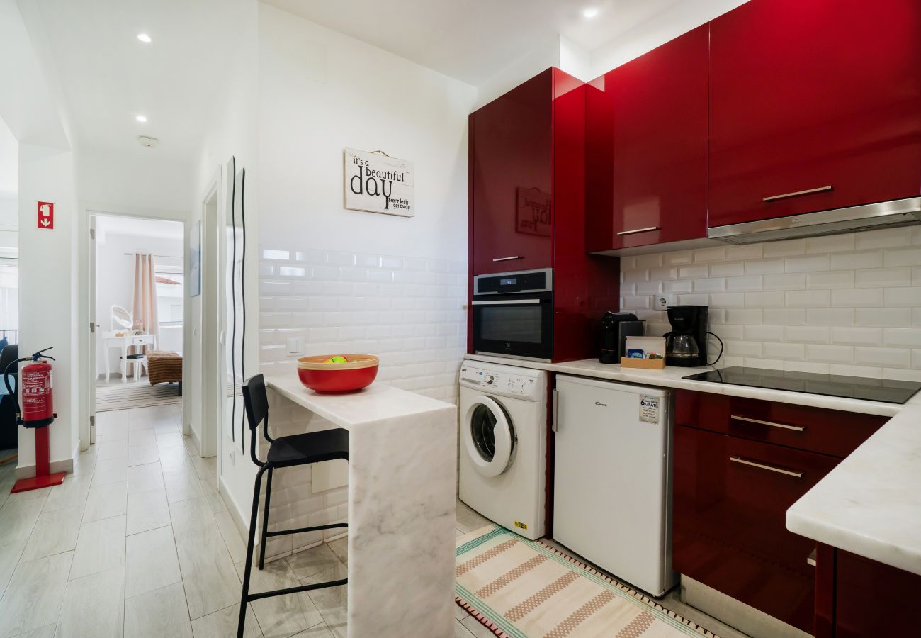 Apartment in Albufeira - Boat 4 Apt OCV – Near the Beach (100m) with Pool