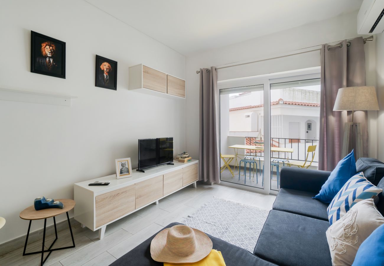 Apartment in Albufeira - Boat 4 Apt OCV – Near the Beach (100m) with Pool