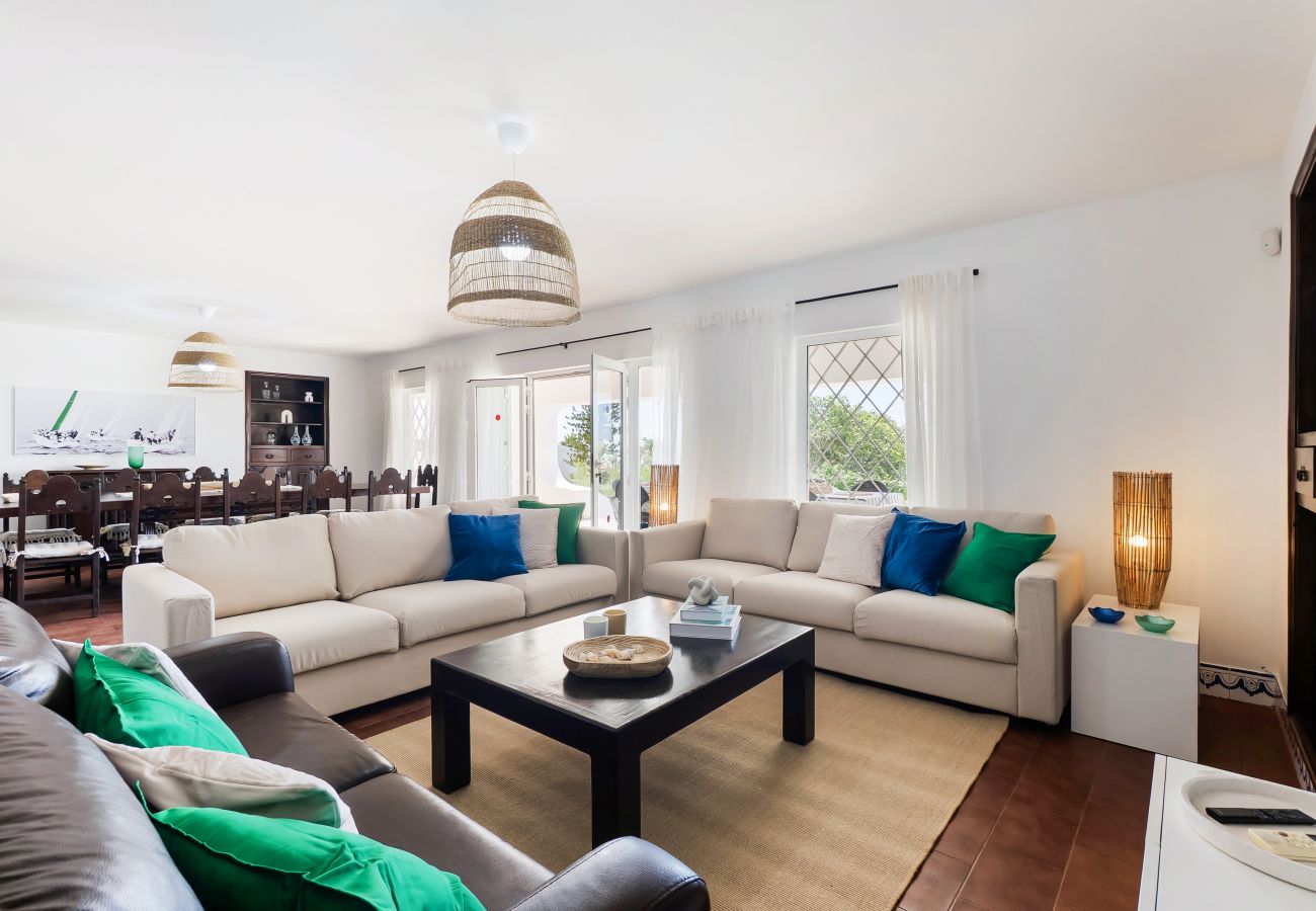 Villa in Armação de Pêra - New Listing | Exclusive Ocean View Villa | 2Min to Beach