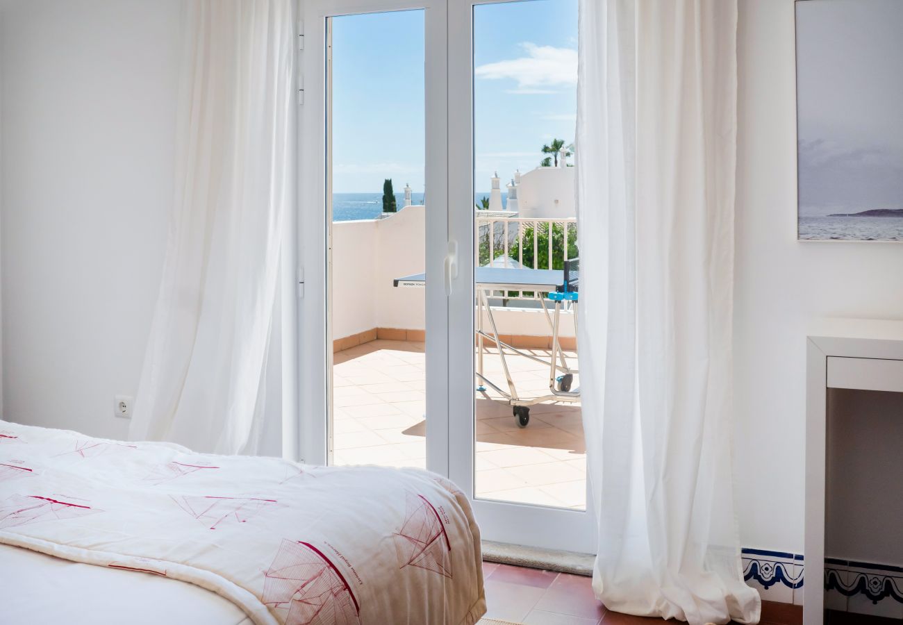 Villa in Armação de Pêra - New Listing | Exclusive Ocean View Villa | 2Min to Beach